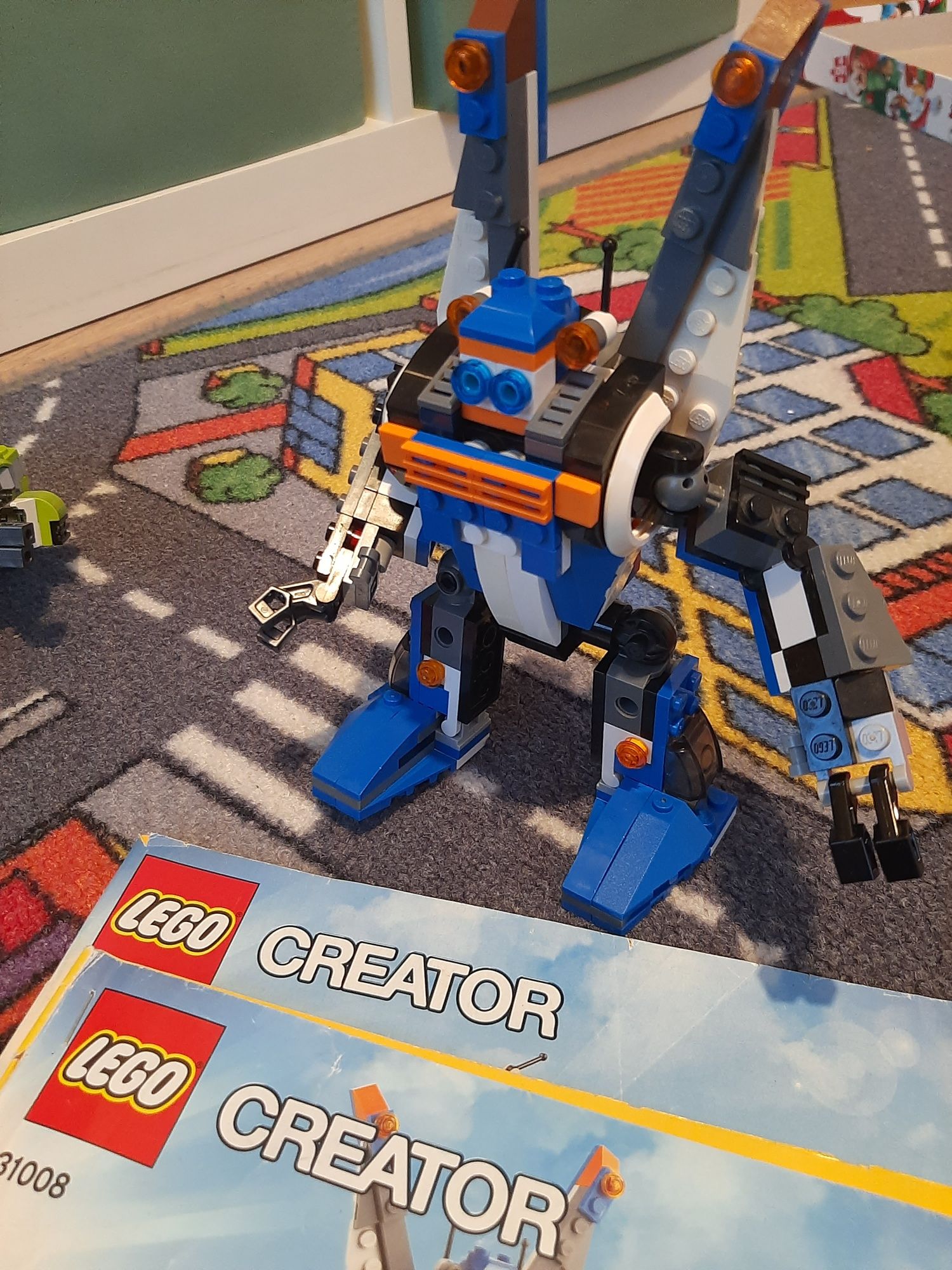 Lego creator 31008