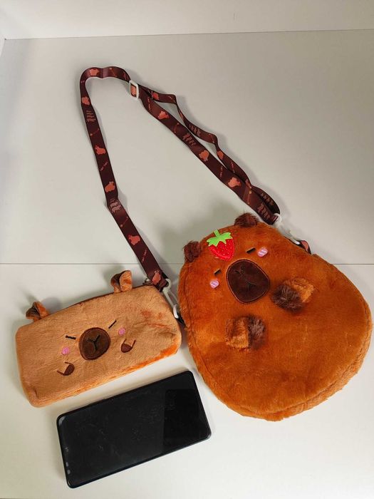 Сумка плюшева через плече з капібарою