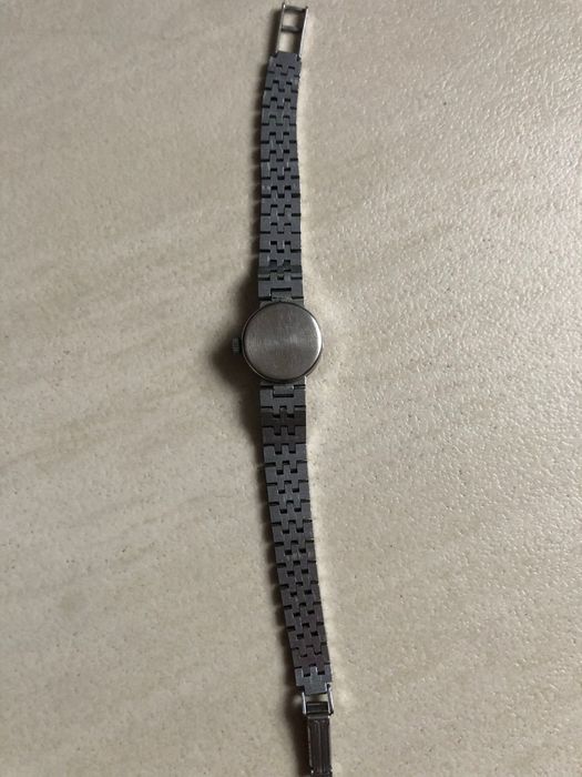 Zabytkowy zegarek damski radzieckiej marki Chaika