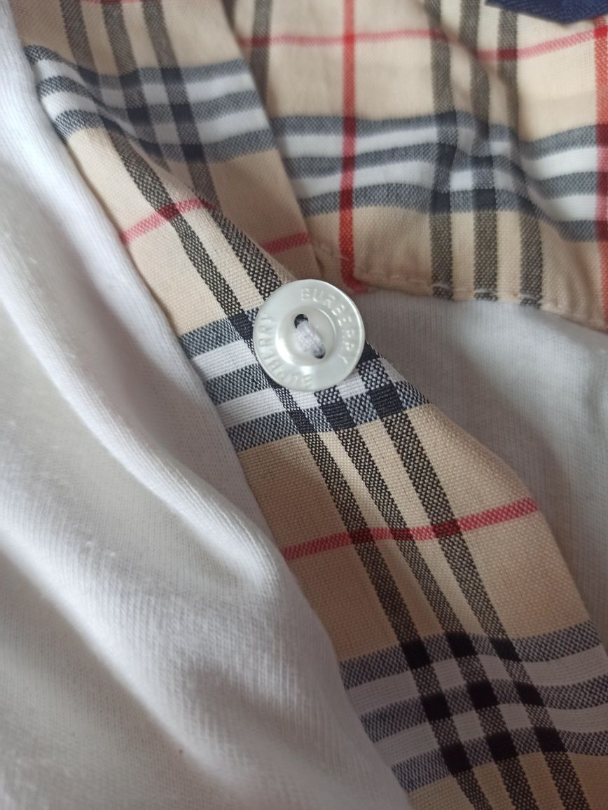 Поло BURBERRY. Хорошего качества
