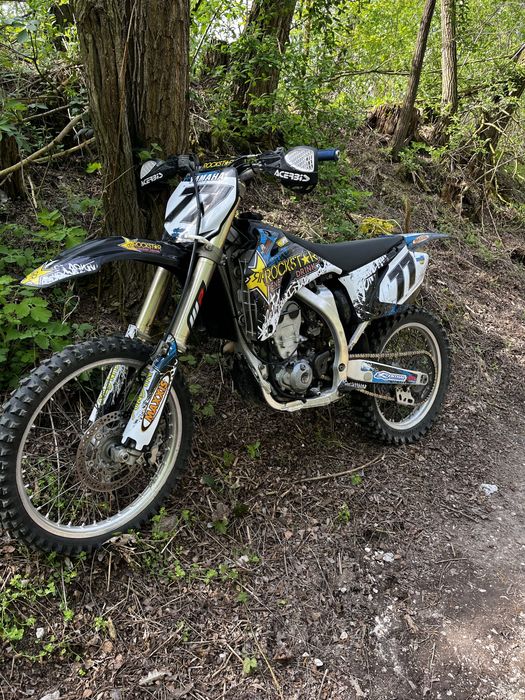 Yamaha yzf 250.