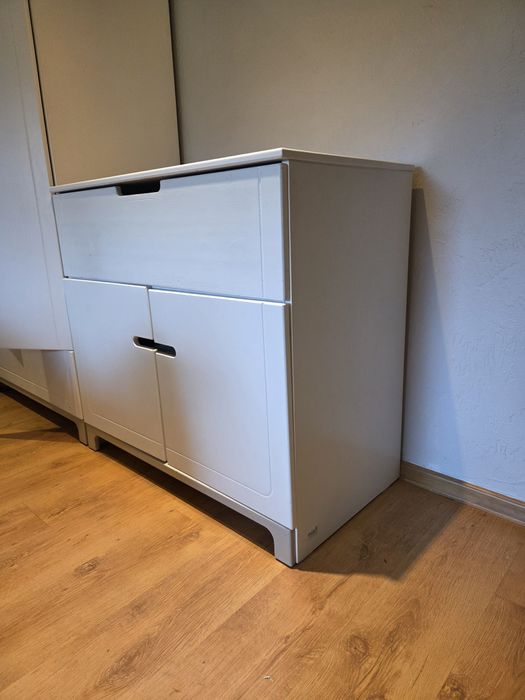 Komoda dziecięca, Pinio