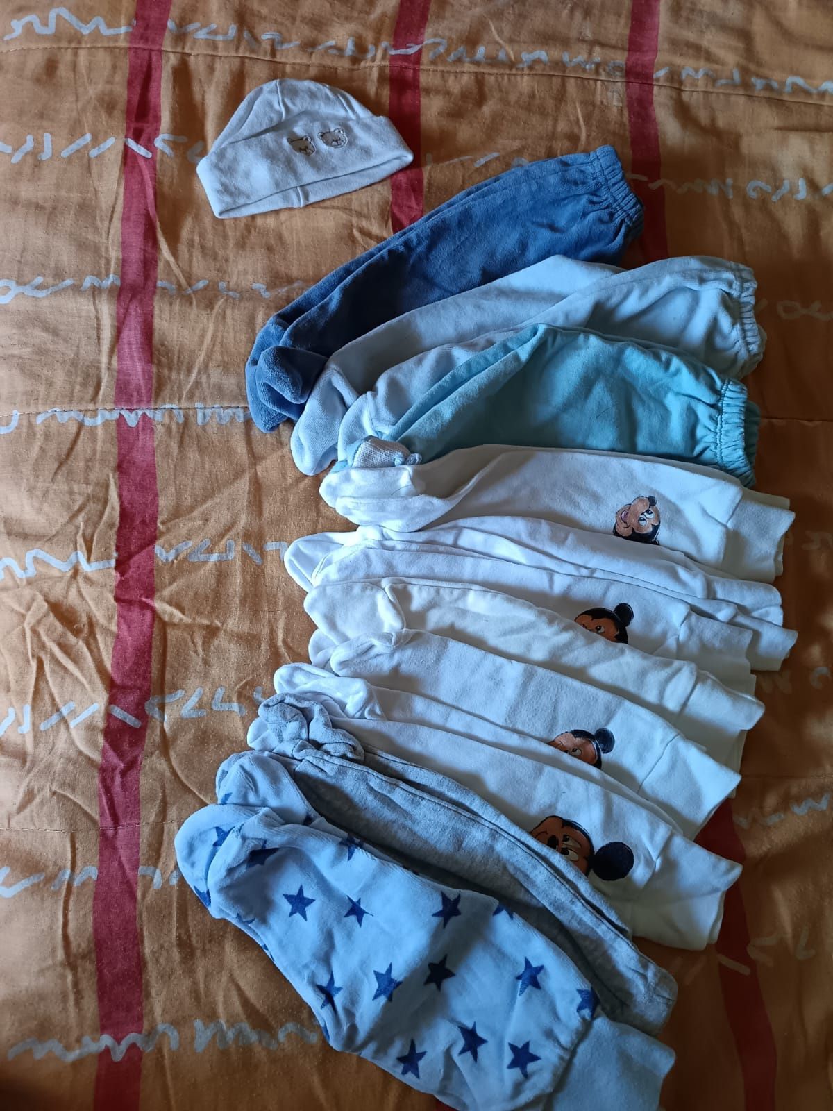 ROUPA BEBÉ 0-6 (algumas até 9) MESES