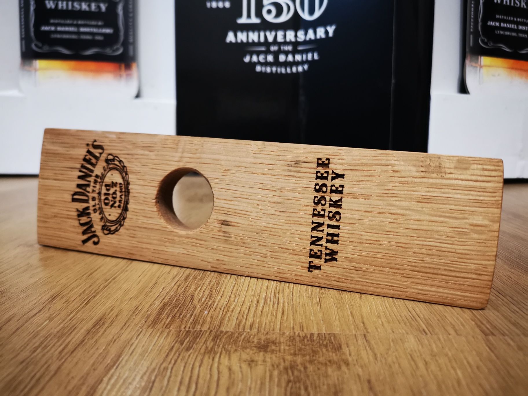 Ekspozytor dębowy Jack daniels