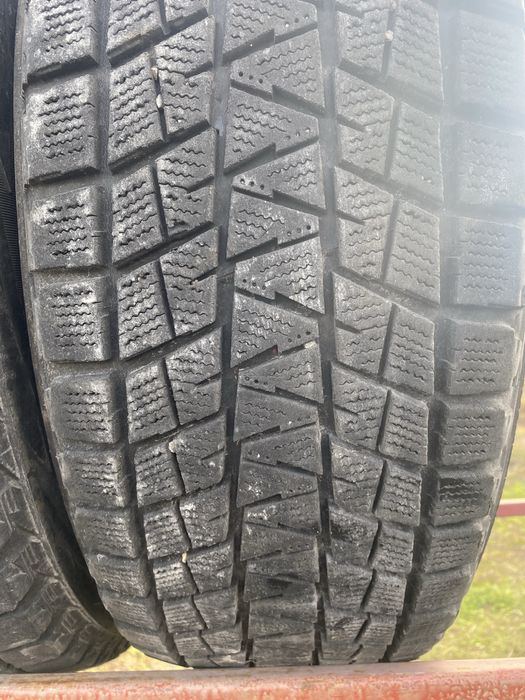 235 65 18 Brogestone Blizzak