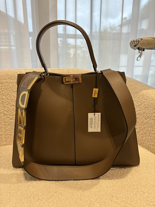 Розкішна нова шкіряна жіноча сумка