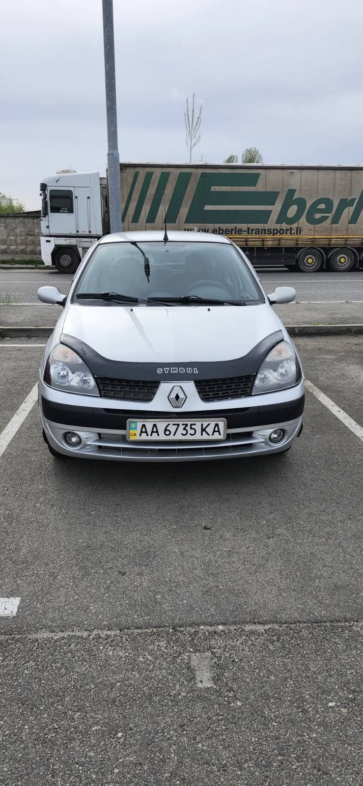 Renault Clio 2.  1.4l 2005р