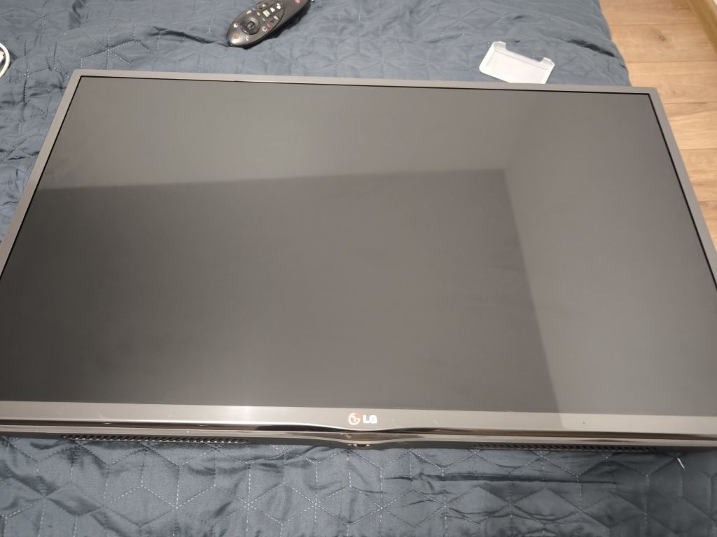 Телевізор LG-32lb653v з 3D