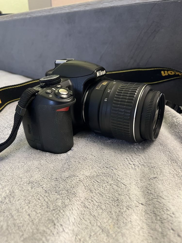Дзеркальний фотоапарат Nikon D3100