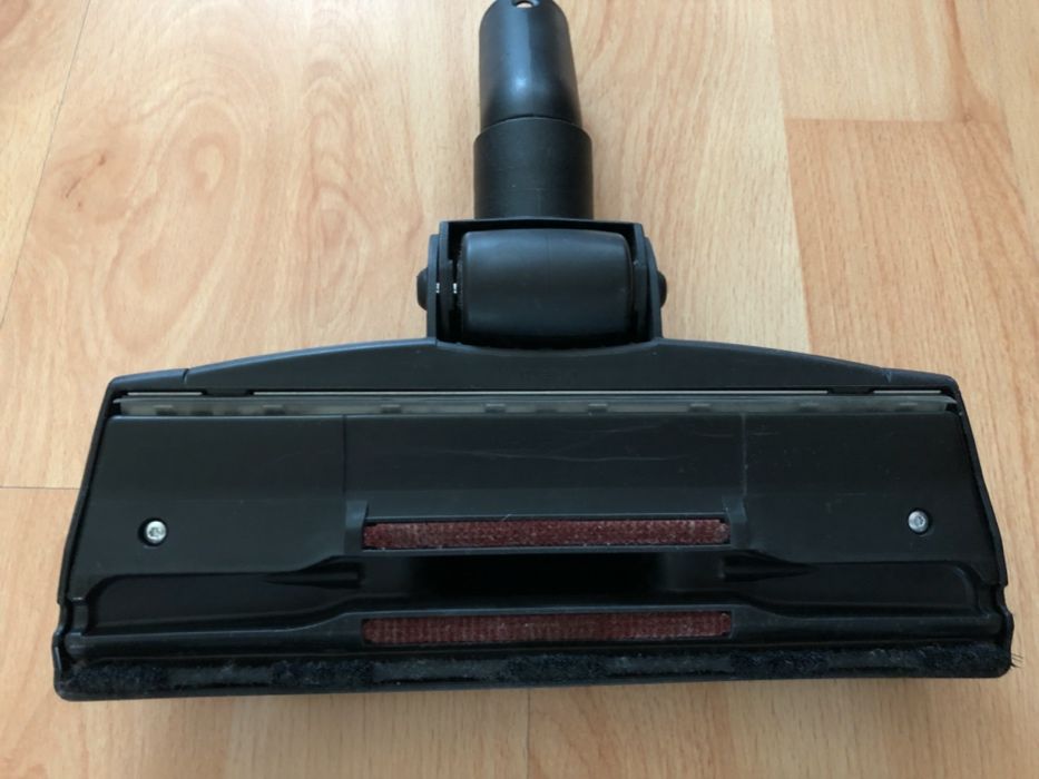 Odkurzacz piorący system czyszczący Roboclean Aura 114F