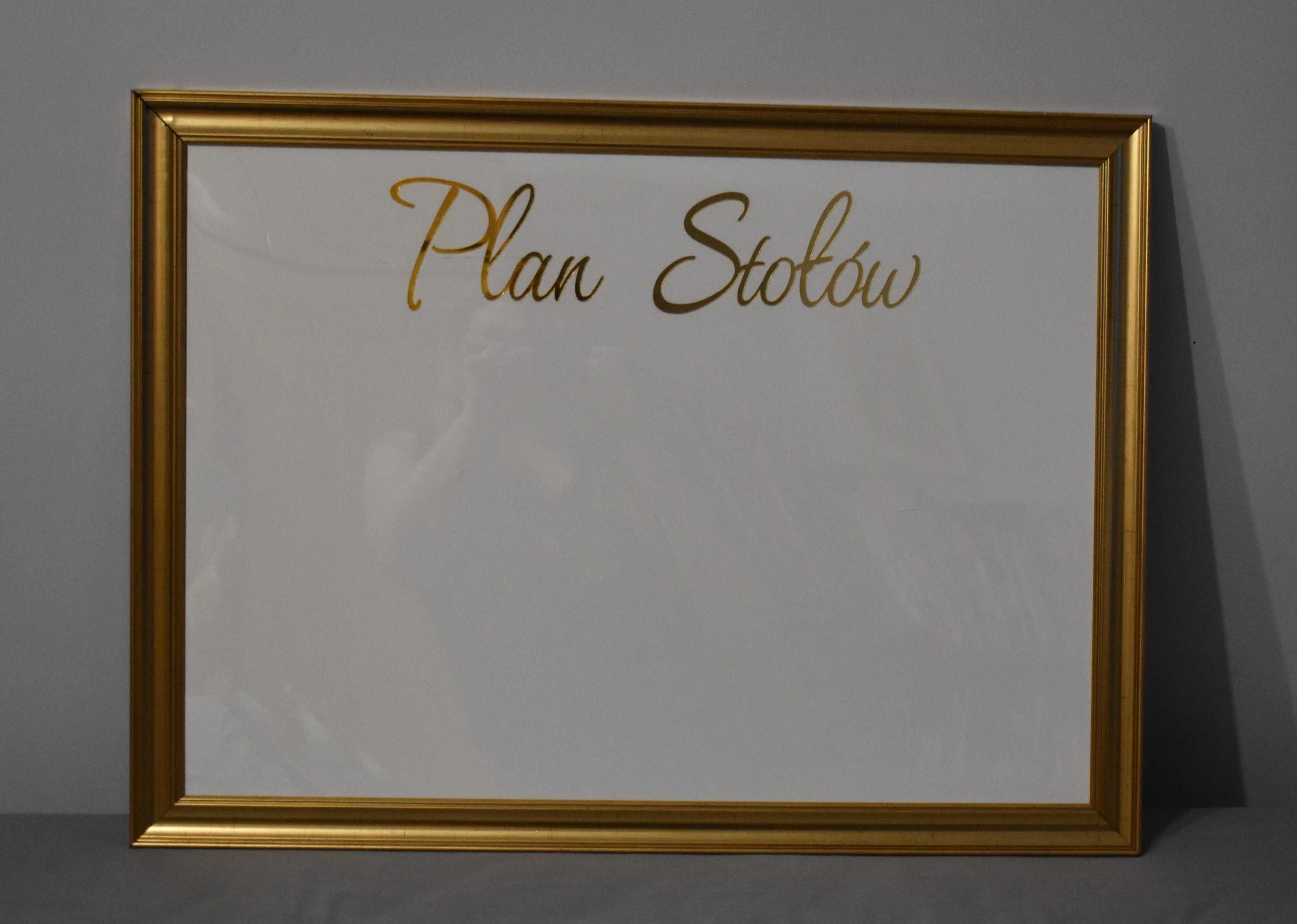 Plan stołów w złotej ramie