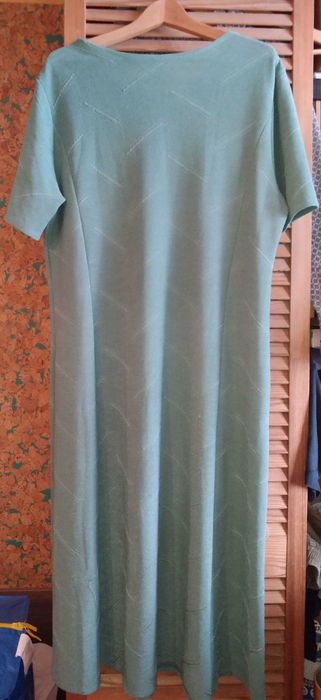 Długa lekka sukienka zielona rozciągająca się