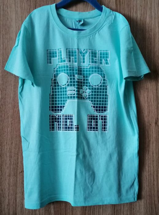 Sprzedam t-shirt 146-152