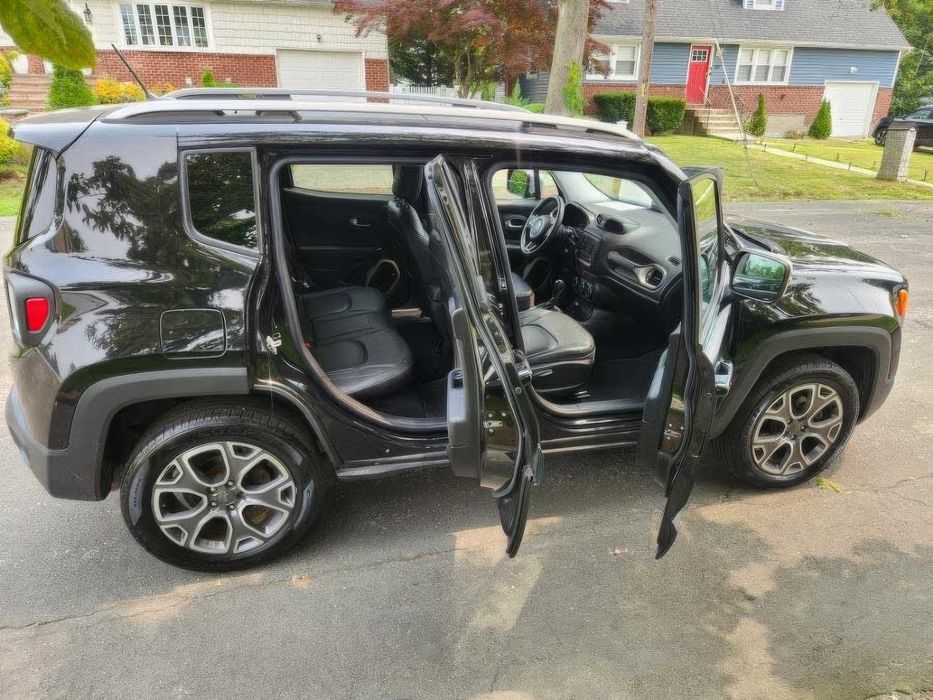 Jeep Renegade Limited      2016