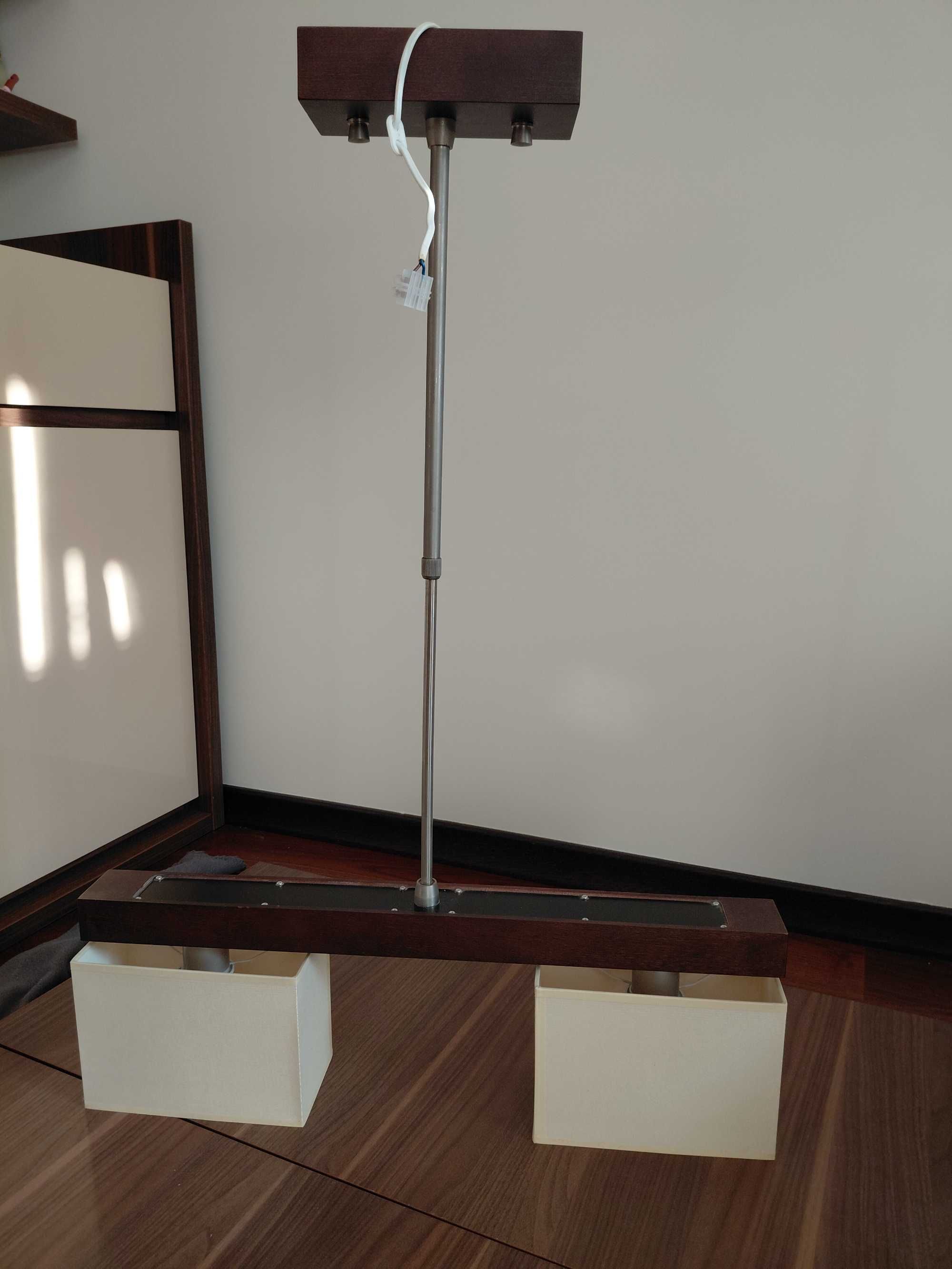 Lampa sufitowa na dwie żarówki
