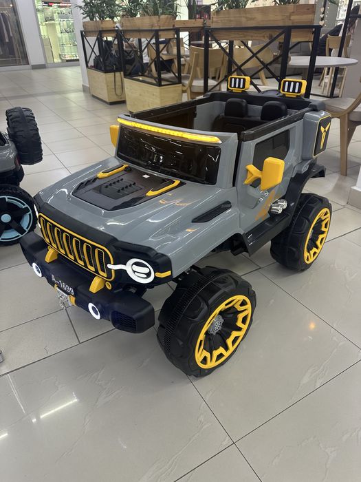 Дитячі електромобілі та мотоцикли