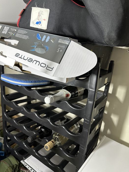 Garrafeira para dispensa