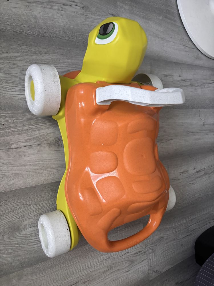 Tartaruga de aprendizagem / andador Chicco