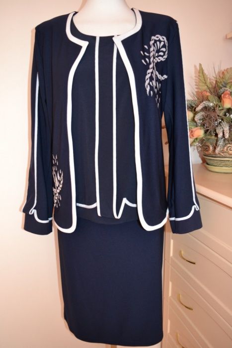 ARCZ-3 cz.komplet sukienka garsonka z dzianiny r.40/42 wyprzedaż