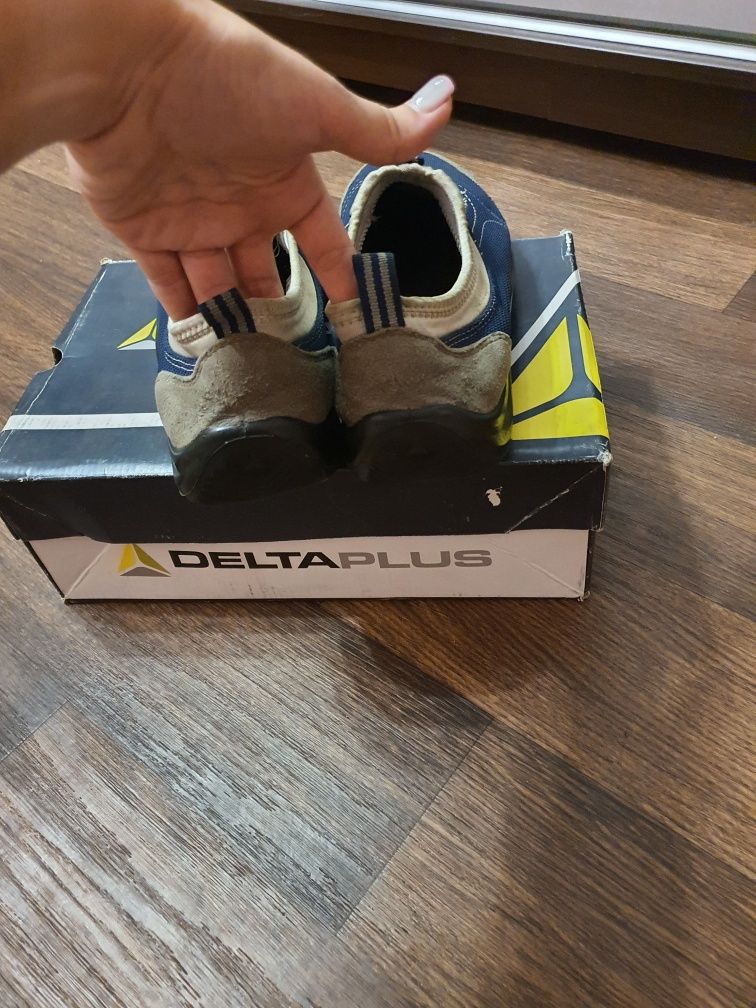 Робочі черевики deltaplus