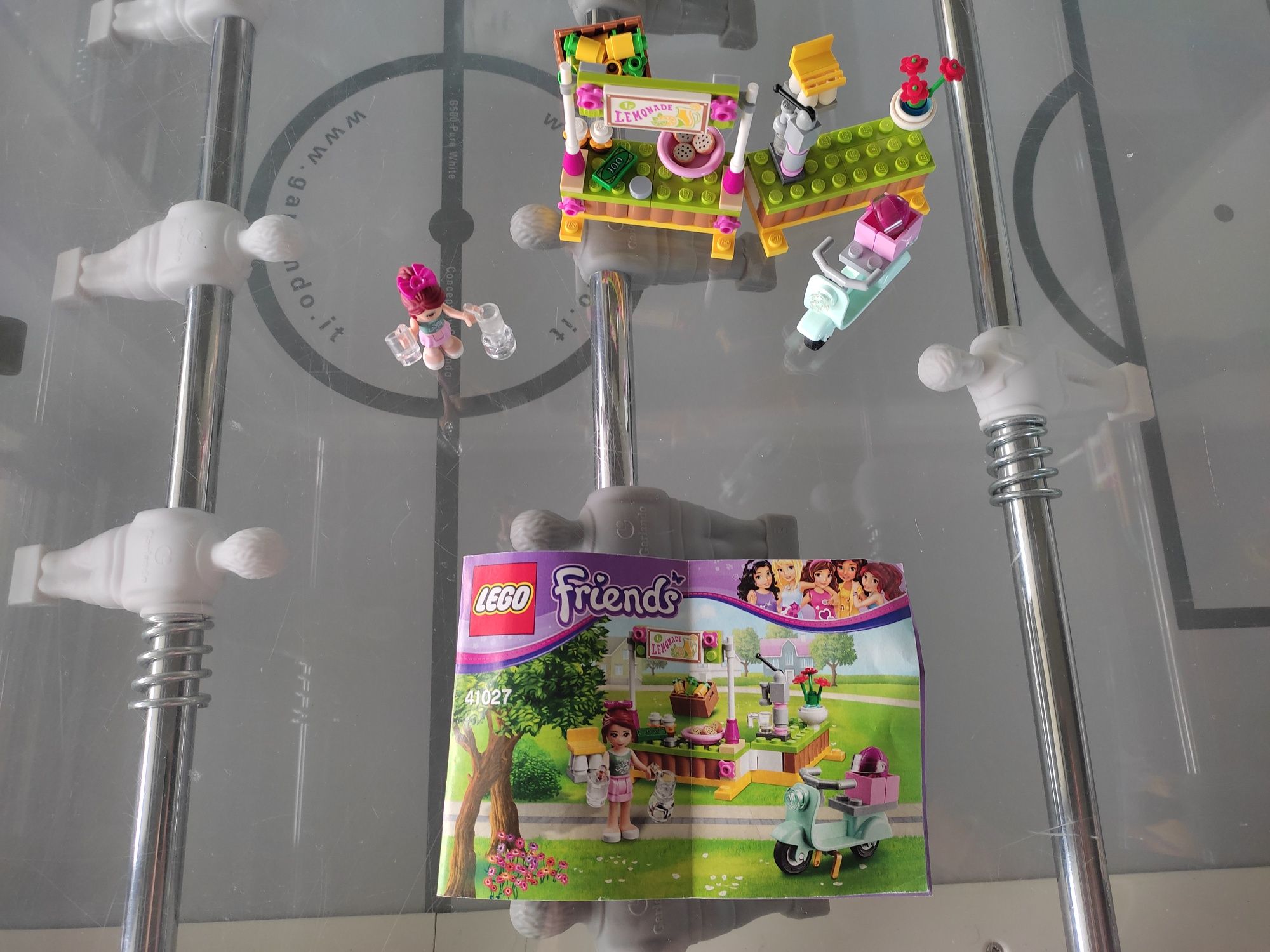 LEGO Friends 41027 Stoisko Mii z napojami