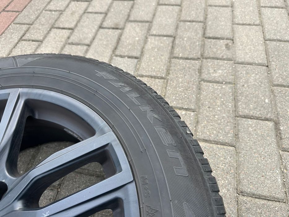 Koła Mitsubishi  215/65/17" Opony Zima FALKEN