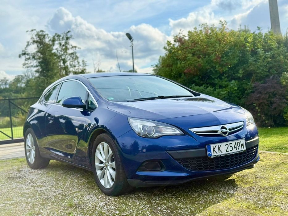 Opel Astra J GTC 1.4 turbo