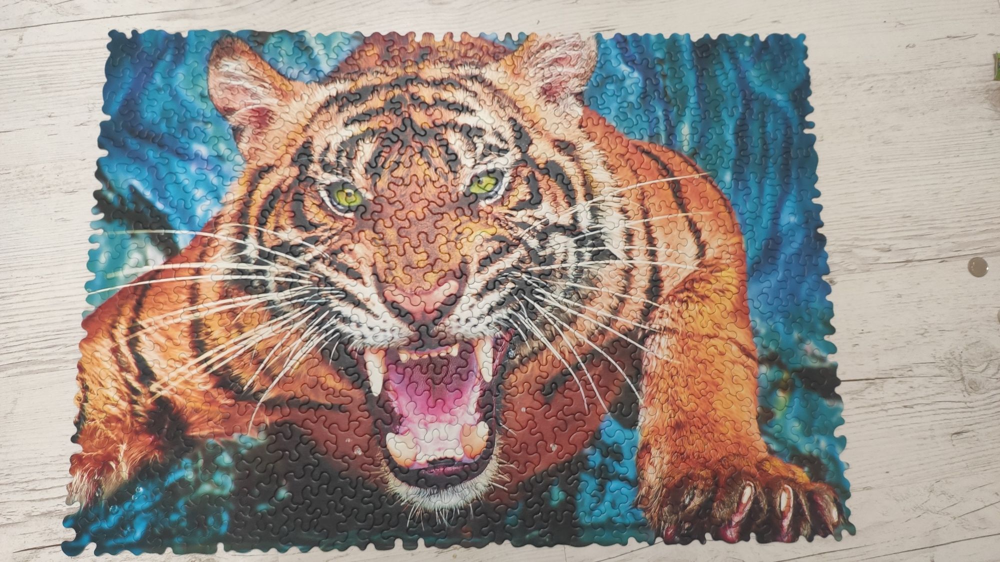 Пазл Trefl Crazy Shapes "Тигр" 600 елементів