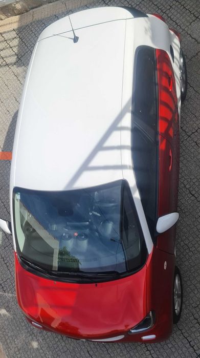 Smart fourfour impecável, económico, fácil condução.