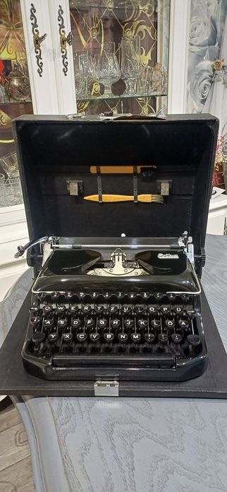 Vintage ERIKA MODEL 11 lata 50 SUPER STAN