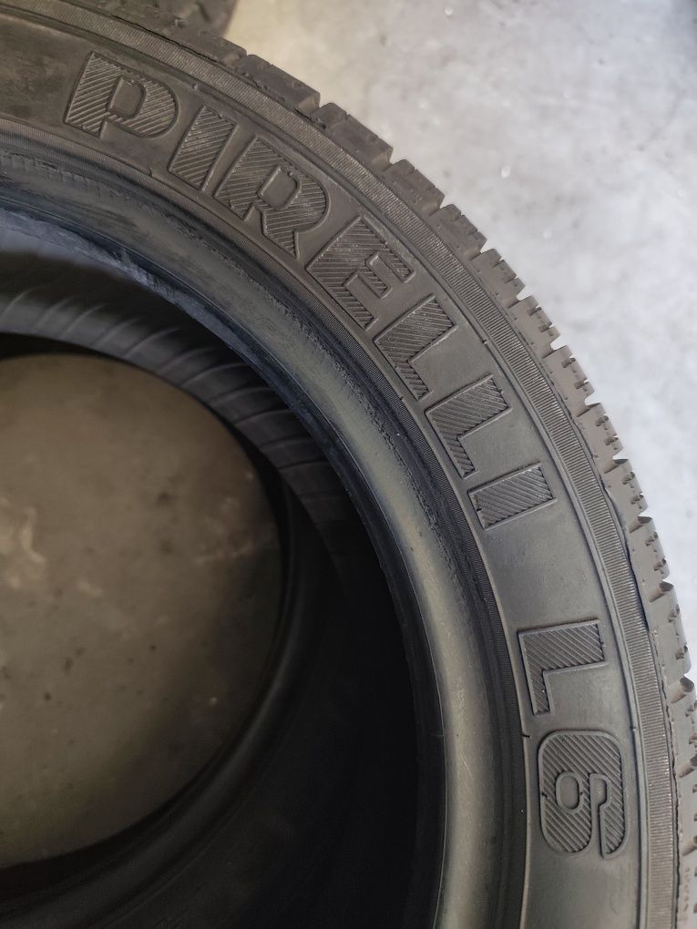 Pneus 165/55r14c 95/93N Pirelli L6 com 90% piso