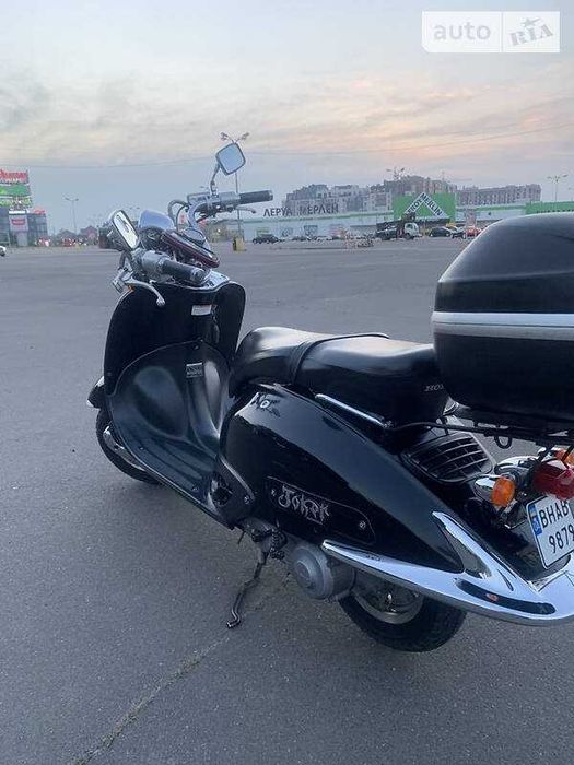 Вінтажний скутер 90 куб.