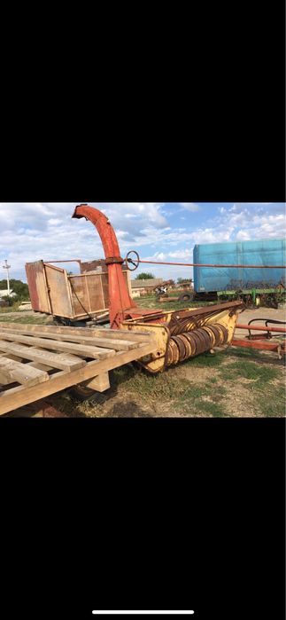 Продам New Holland - 715