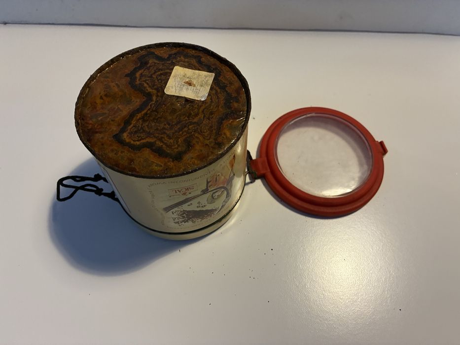 Lata antiga vintage cafe sical