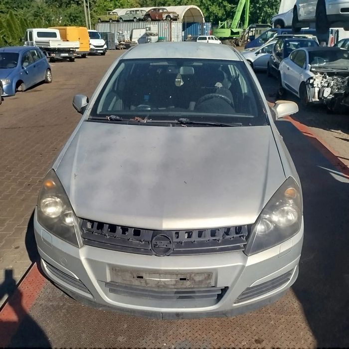 Opel Astra H na części .