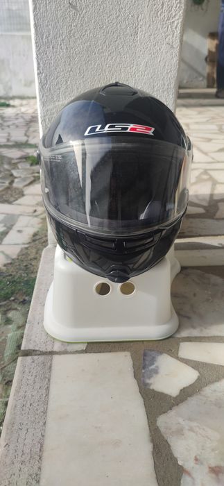 Capacete marca LS2