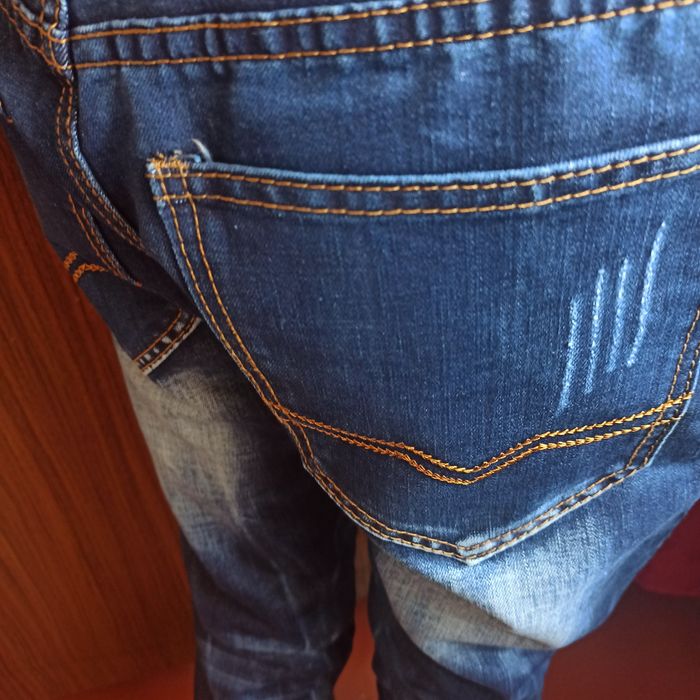 Spodnie. Nowe. Jeans. Wąskie nogawki.  Pas 83 cm