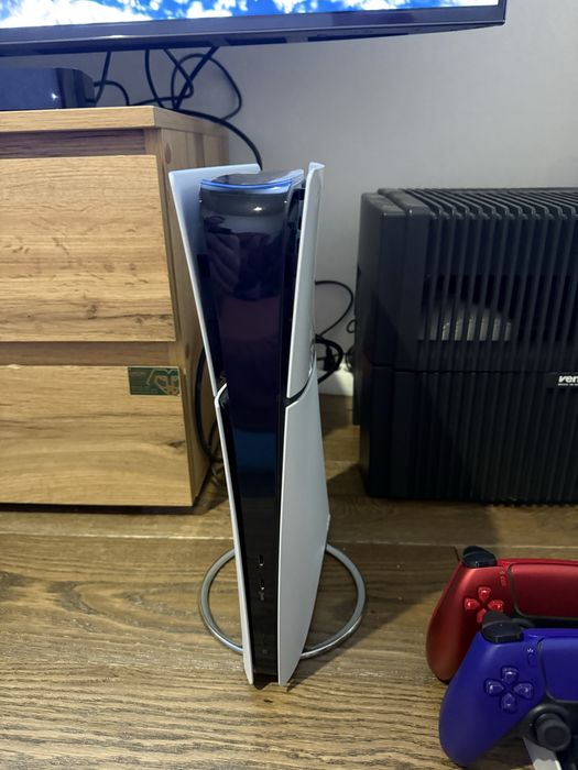 Ps 5 slim 3TB 2 gamepad