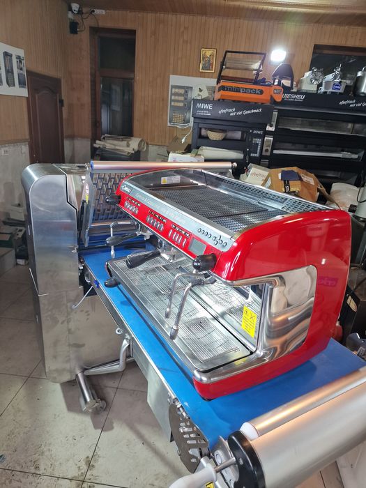 Профессиональная кофемашина La Cimbali M39 DOSATRON RE DT/2