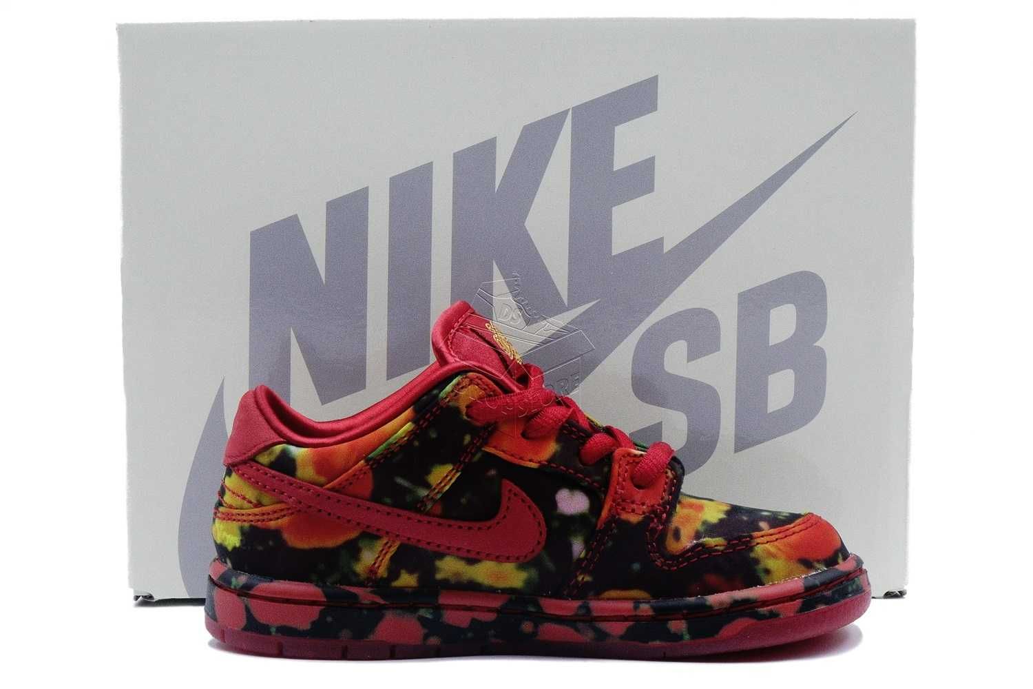 Nike SB DUNK Low The Wizard of Oz Poppy Field / FZ1237–600