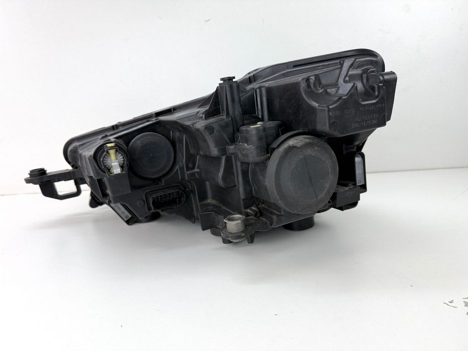 Skoda Scala 657 Lampa Prawa Led H7 Przednia Przód