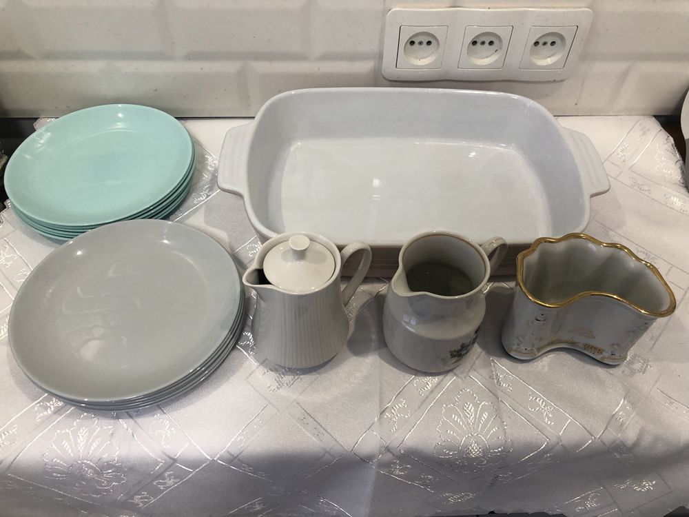 Посуд, форма для випікання, тарілки
