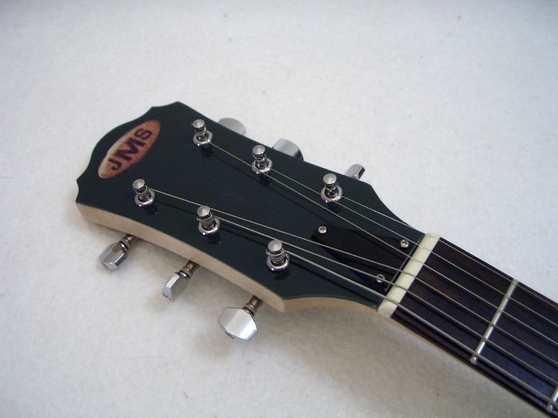 Guitarra nova, JMS modelo único, British racing green