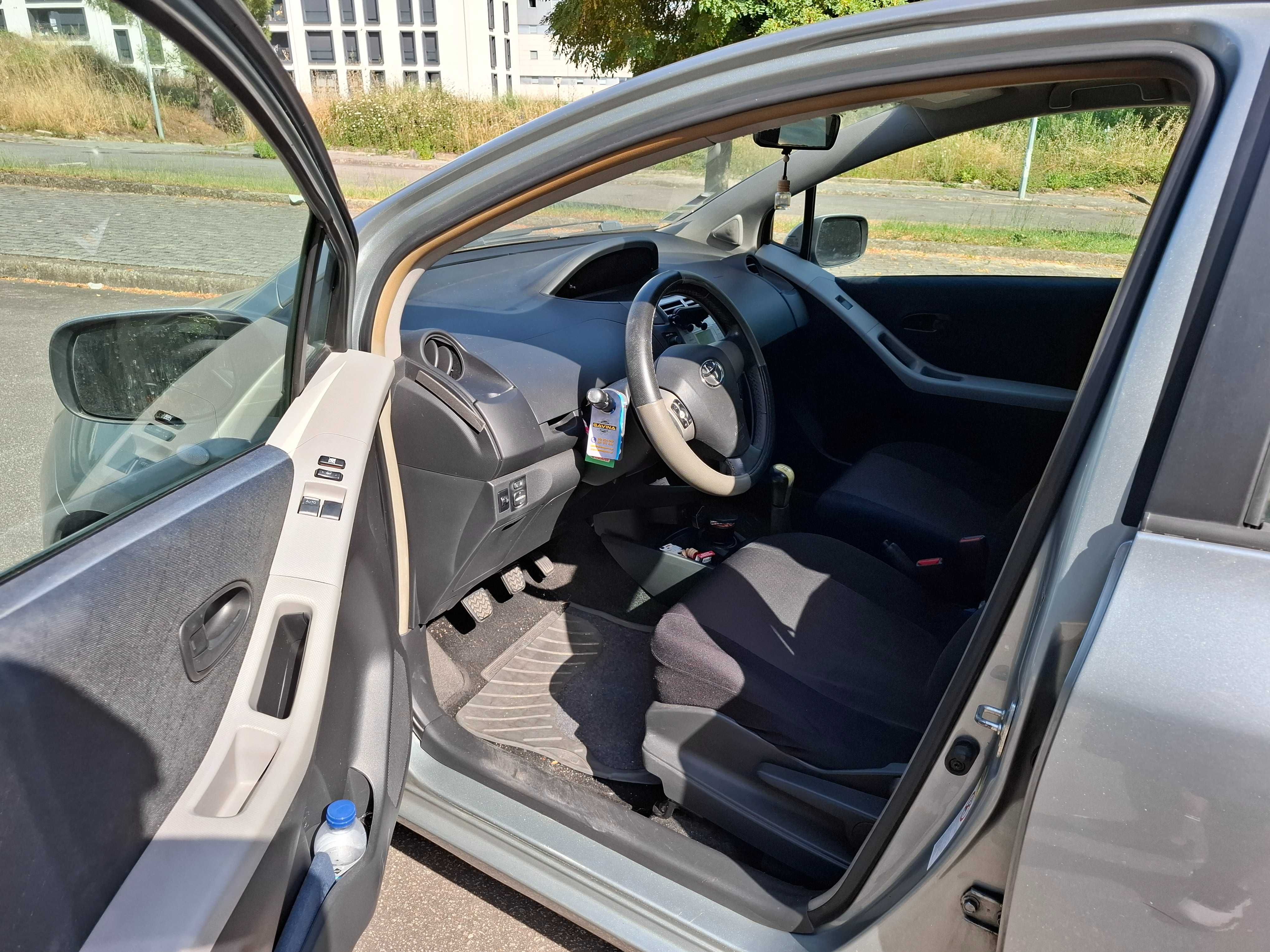 Toyota Yaris 1.0 VVT-i AC