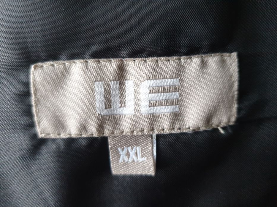 Czarny płaszcz męski, długi, duży rozmiar.