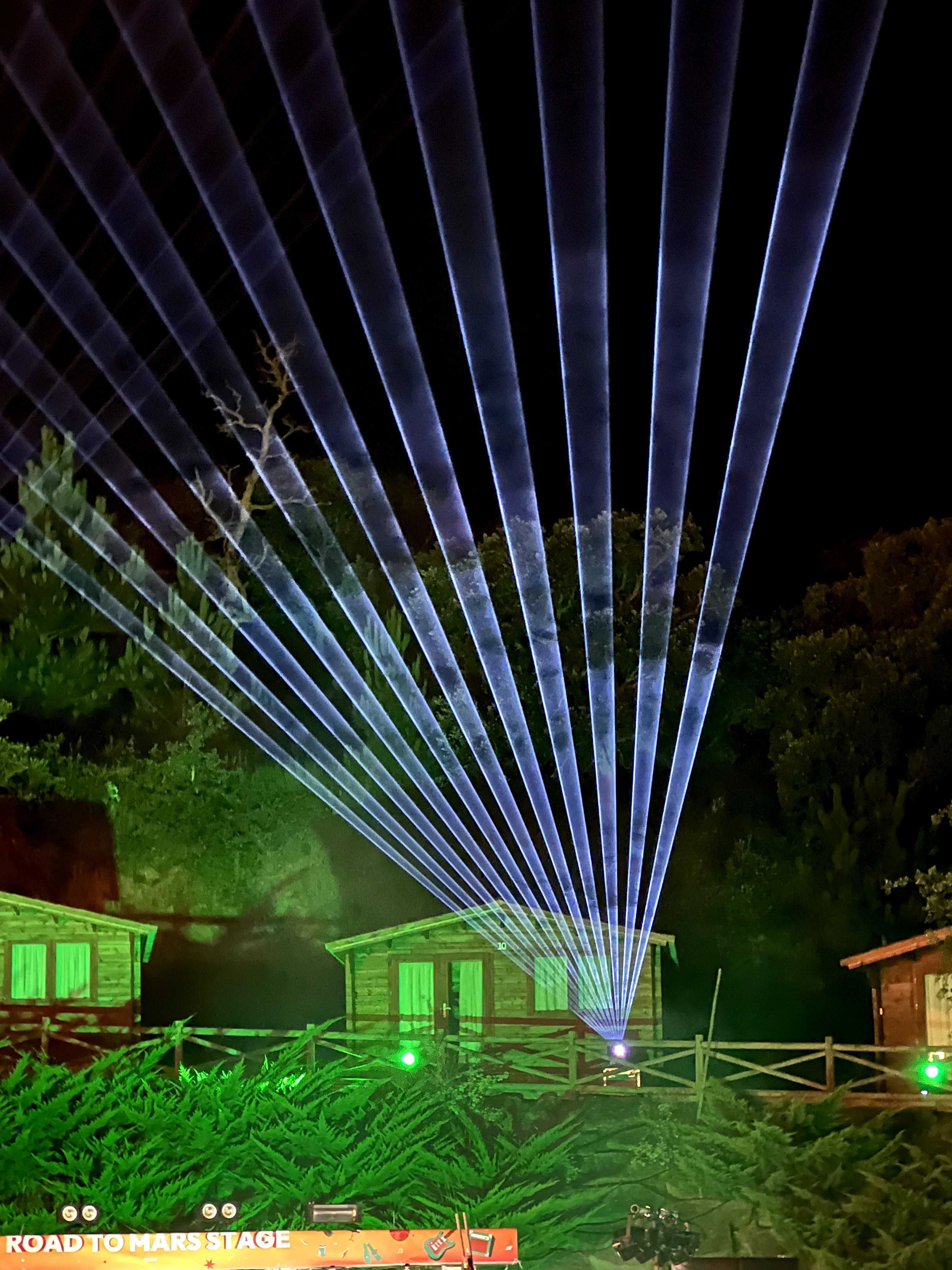 Laser 30 watts RGB aluguer