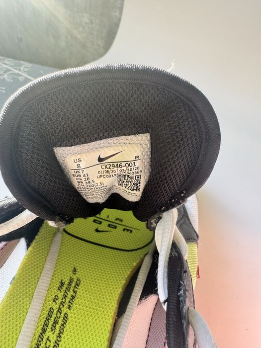 Кроссовки оригинальные Nike