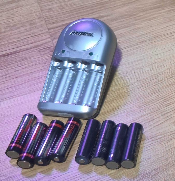 PENTAX K-x + obiektywy+ akumulatorki + dużo akcesoriów