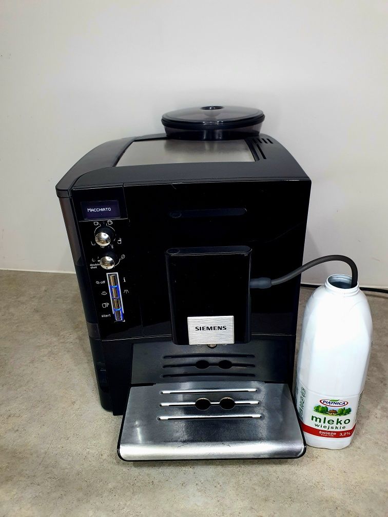 Ekspres w pełni automatyczny Siemens eq.5 Macchiato plus