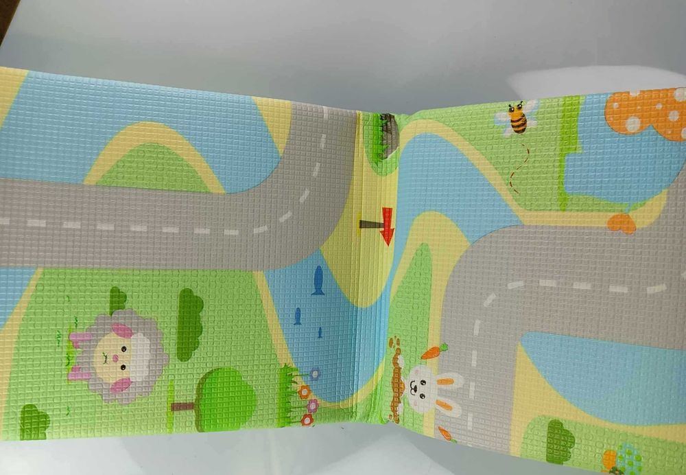 Mata do zabawy dla dzieci na podłogę piknik 108x120 piankowa